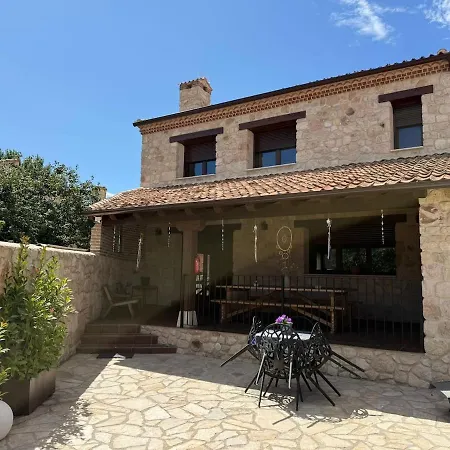 Holiday home El Aguila Real Valdeprados