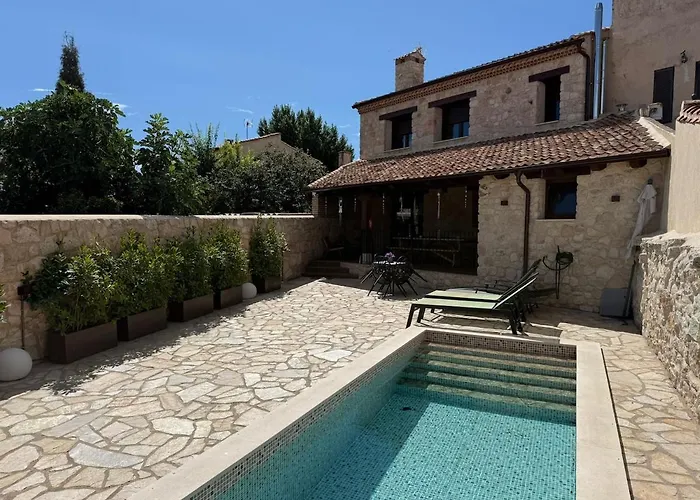 El Aguila Real Ferienhaus *